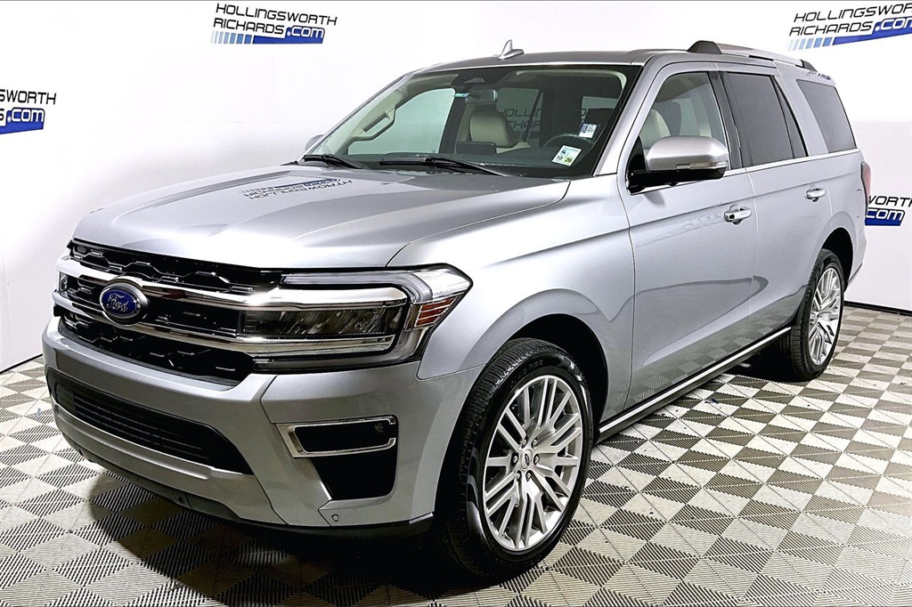 2024 Ford Expedition Limited's photo