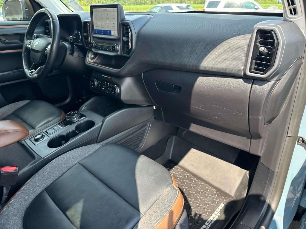 2023 Ford Bronco Sport Outer Banks photo 10