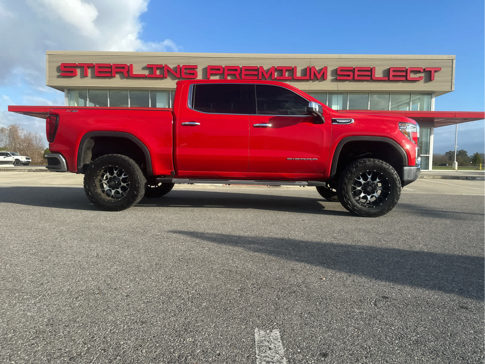 2020 GMC Sierra 1500 SLT's photo