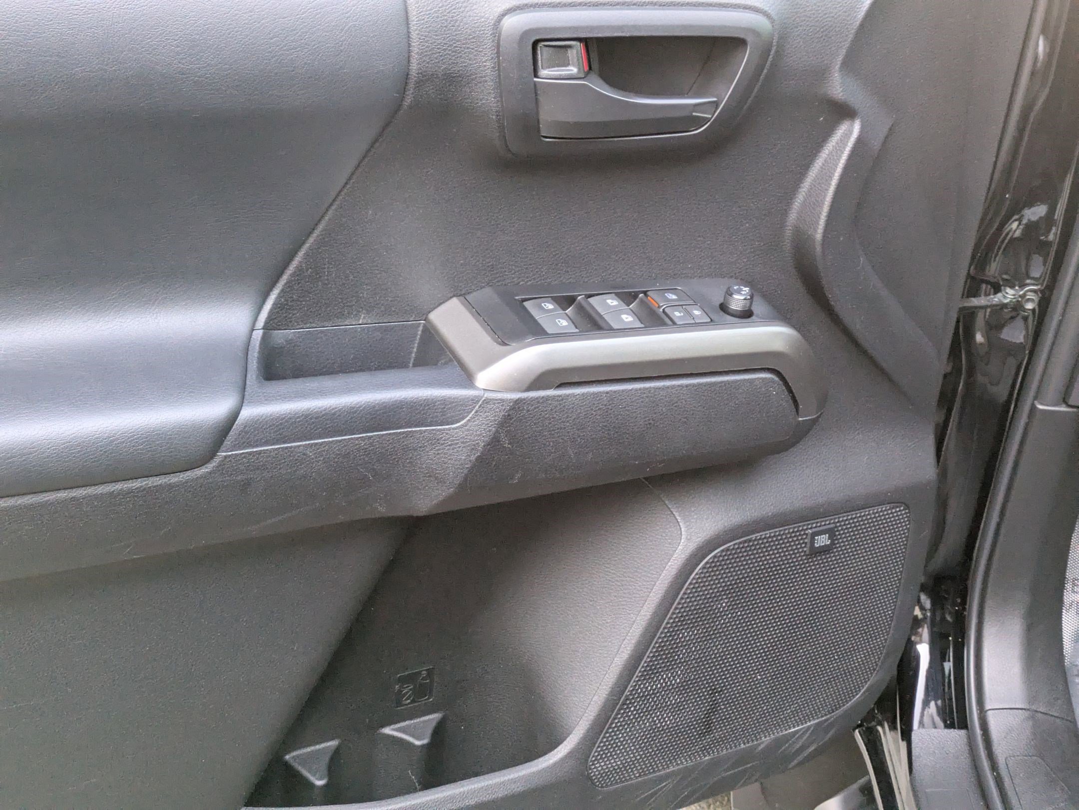 2023 Toyota Tacoma Limited photo 12