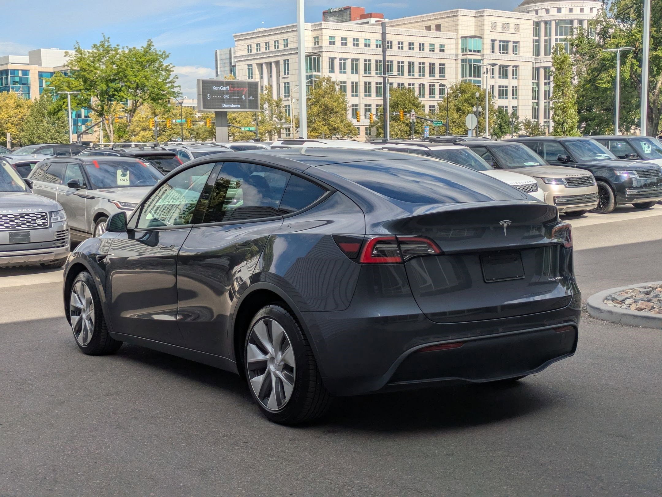 2021 Tesla Model Y Long Range photo 5