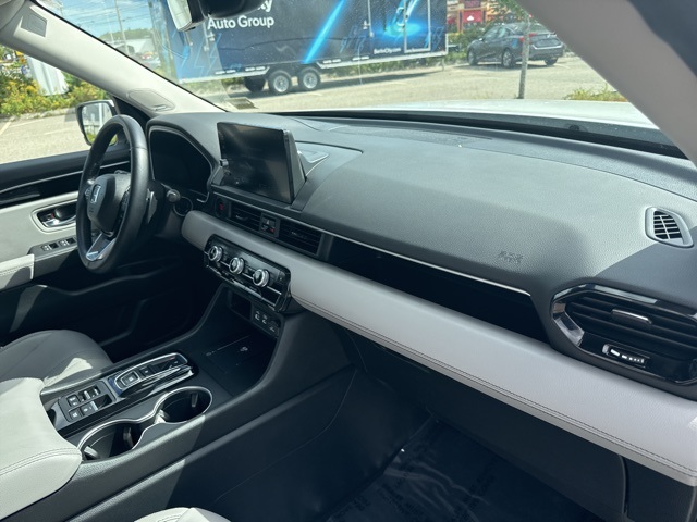 2025 Honda Pilot Touring photo 5