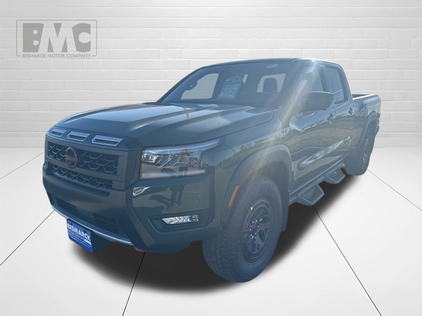 2026 Nissan Frontier PRO-4X's photo