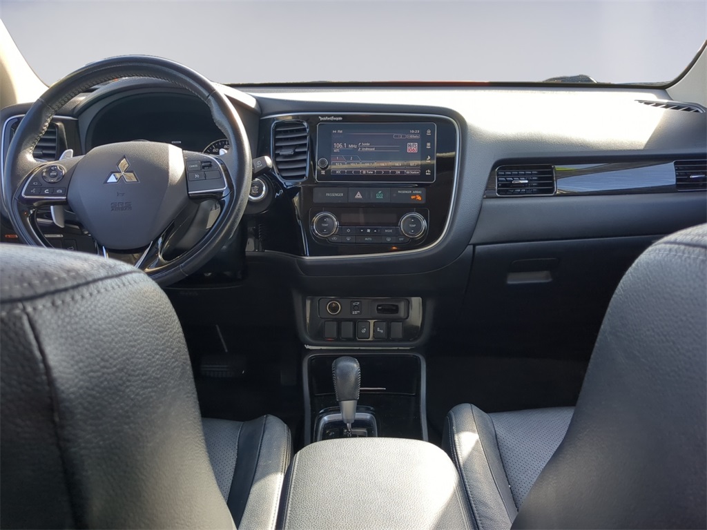 2018 Mitsubishi Outlander GT photo 10