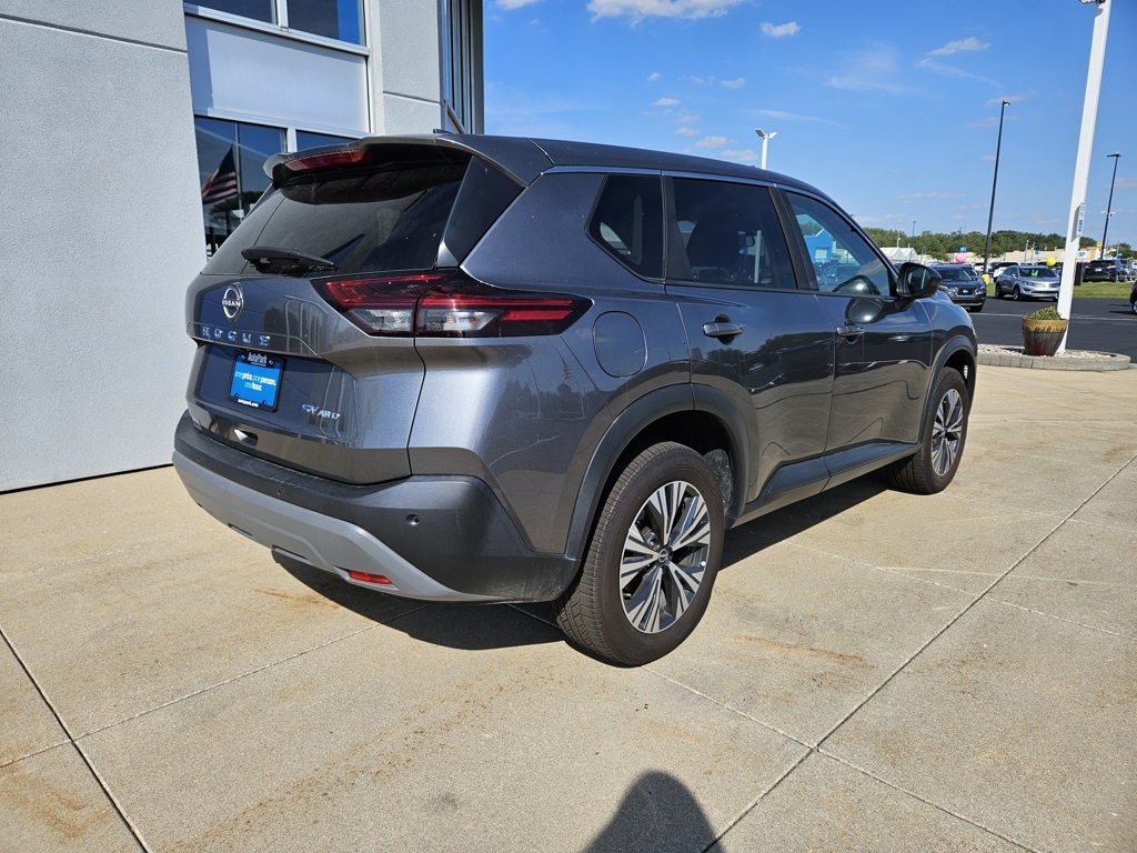 2023 Nissan Rogue SV photo 3