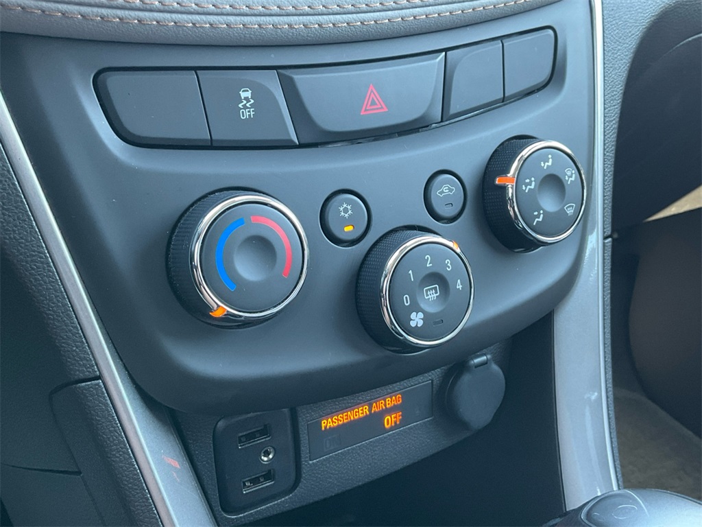2022 Chevrolet Trax LT photo 20