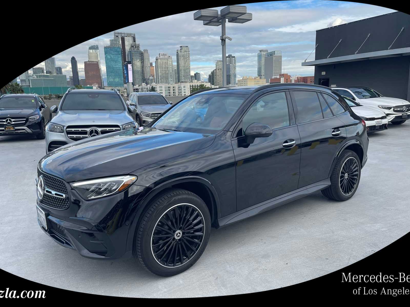 2025 Mercedes-Benz GLC Base's photo