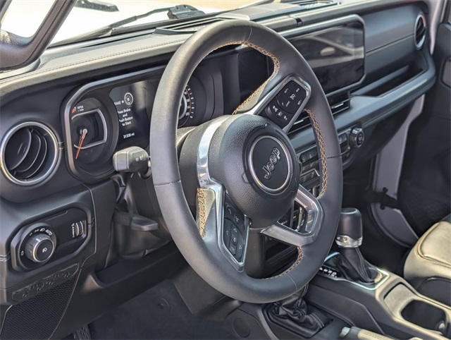 2024 Jeep Wrangler Sahara photo 8
