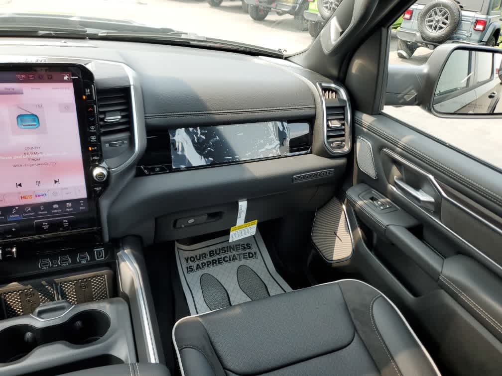 2026 Ram 1500 Laramie photo 15