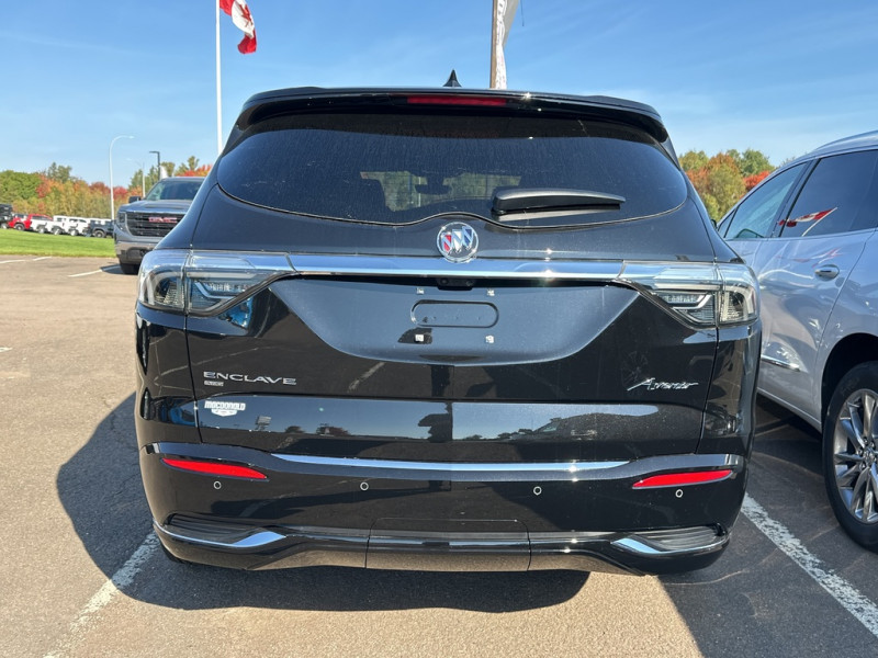 New 2024 Buick Enclave Avenir Sunroof Power Liftgate 444 B/W SUV