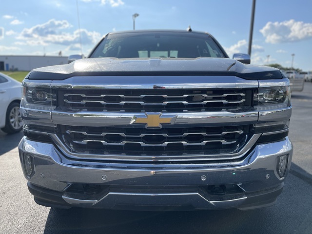 2018 Chevrolet Silverado 1500 LTZ photo 2