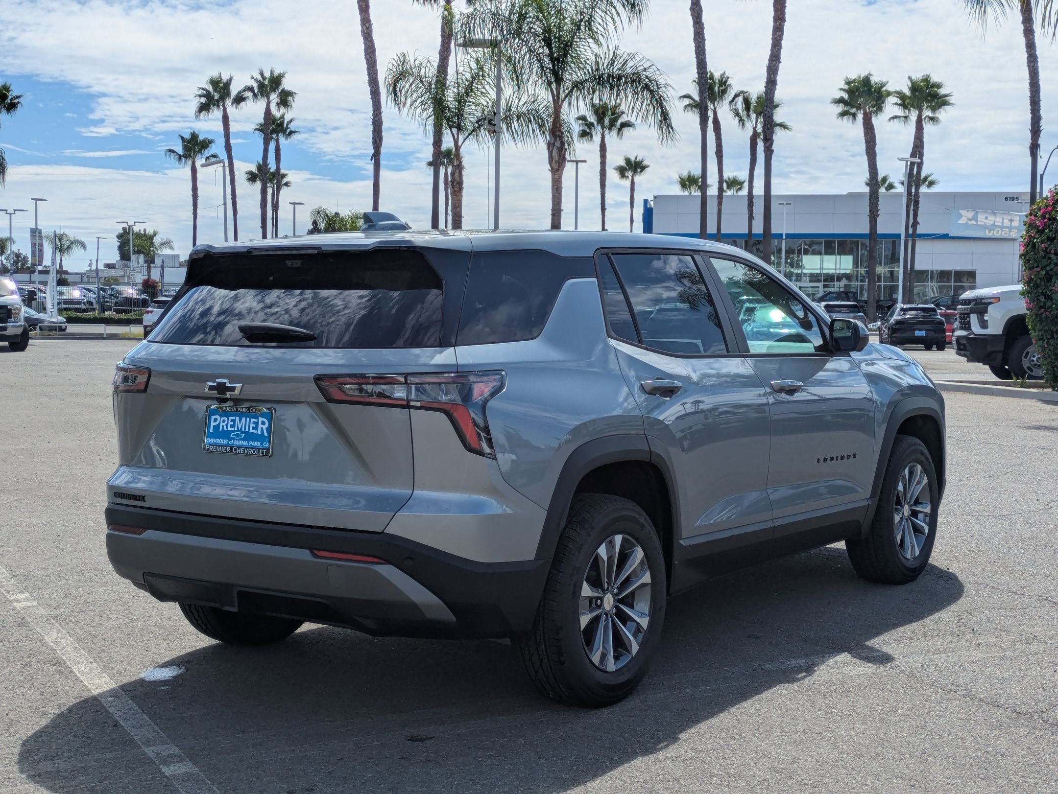2026 Chevrolet Equinox LT photo 5