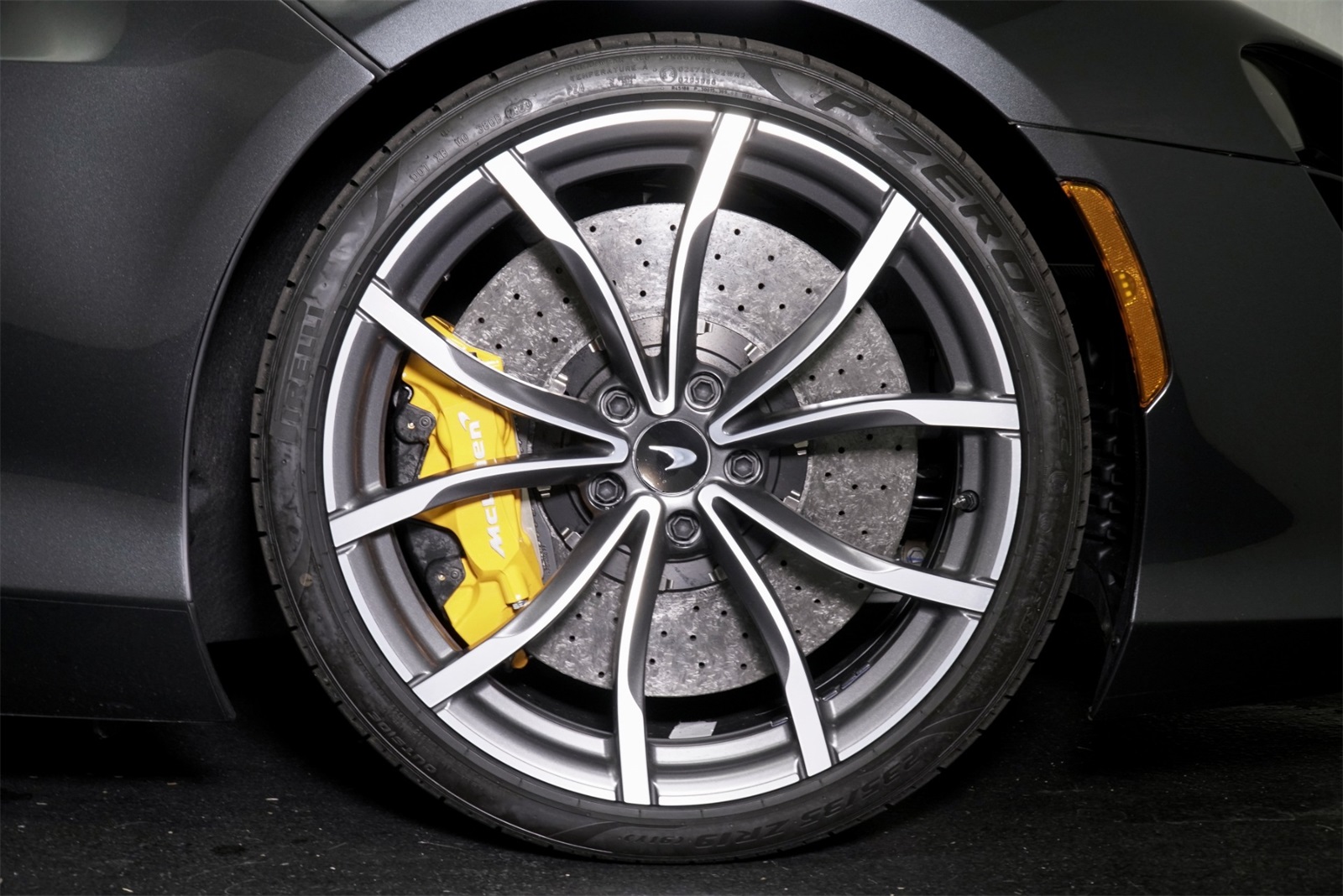 2025 Mclaren ARTURA photo 4