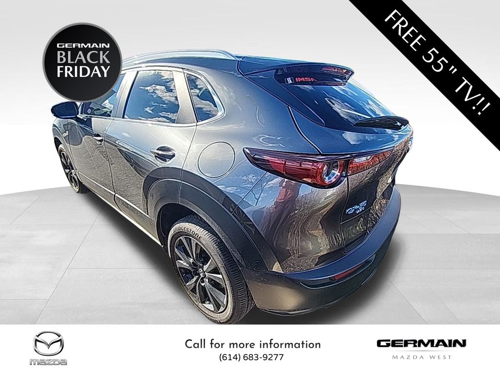 2025 Toyota RAV4 photo 4