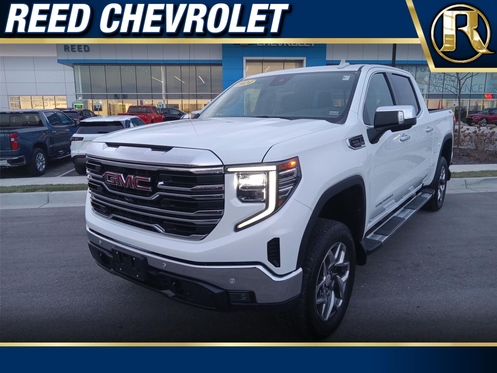 2024 GMC Sierra 1500 SLT's photo