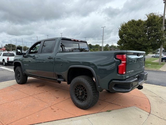 2026 Chevrolet Silverado 2500HD ZR2 photo 4