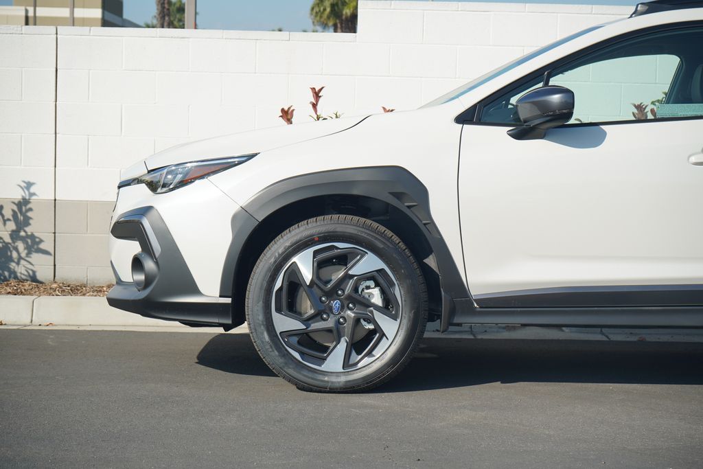 2025 Subaru Crosstrek Limited photo 2