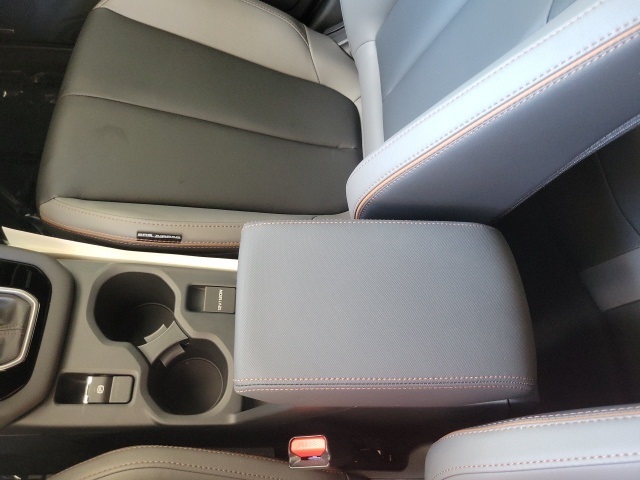 2025 Subaru Forester Sport photo 15