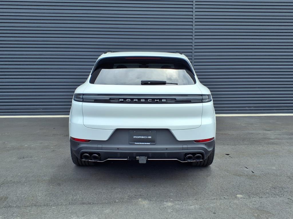 2025 Porsche Cayenne E-Hybrid photo 26