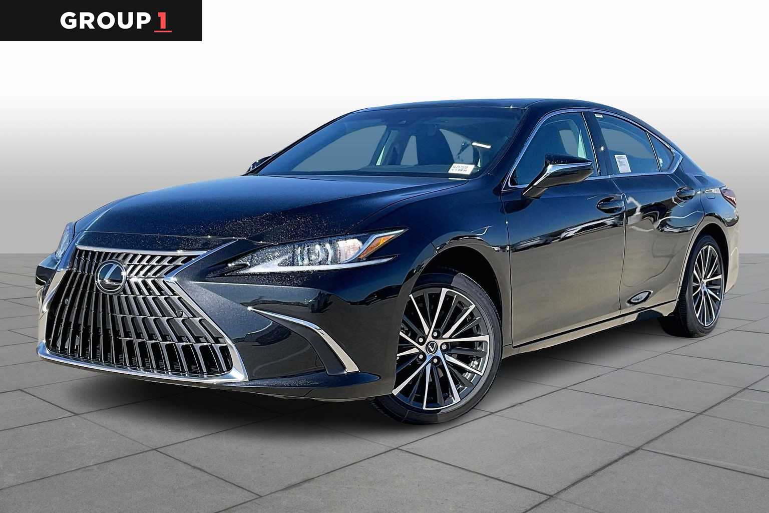 2025 Lexus ES 350's photo