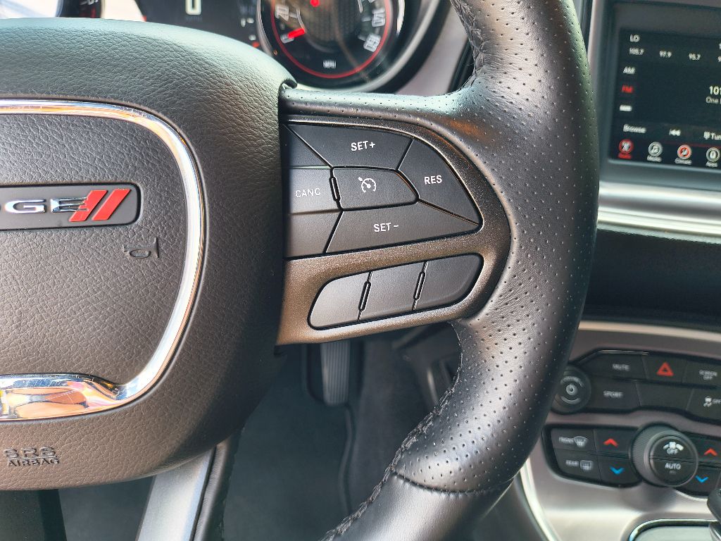 2022 Dodge Challenger SXT photo 18