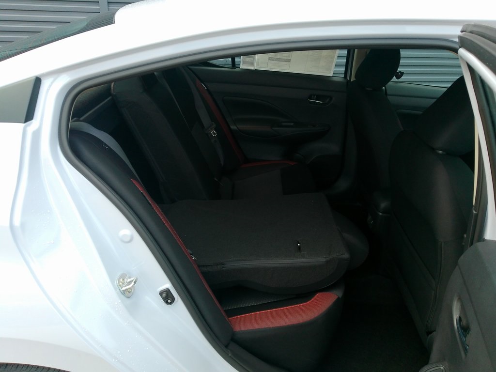 2025 Nissan Versa SR photo 16
