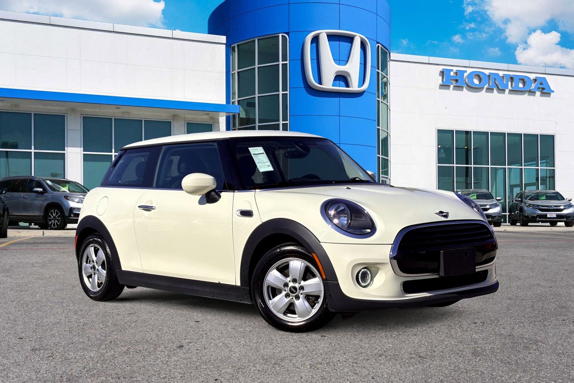 2020 MINI Hardtop 2 Door's photo