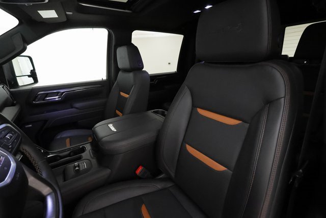 2025 Gmc Sierra 3500 HD AT4 photo 11