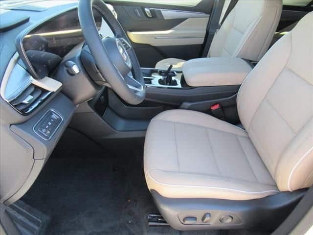 2025 Buick Enclave Preferred photo 13