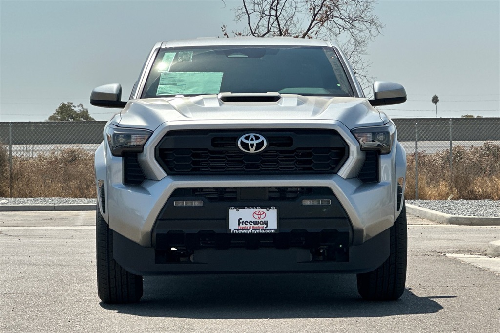 2025 Toyota Tacoma TRD Sport 4x4 Double Cab photo 9