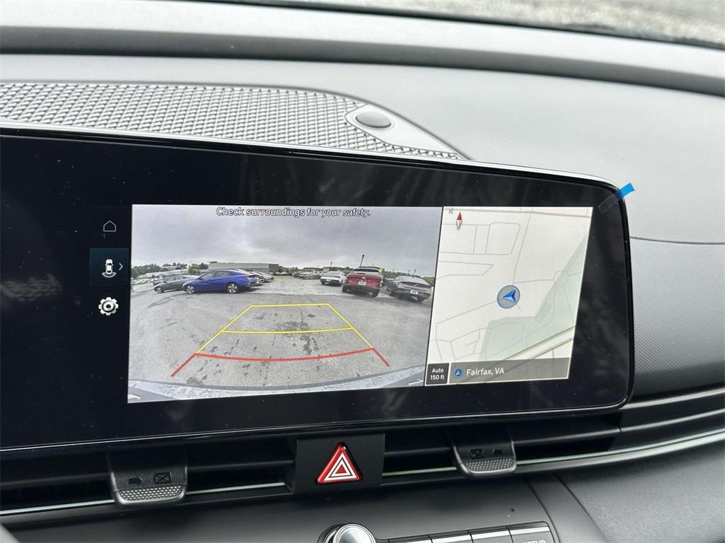 2025 Hyundai Elantra Hybrid SEL Sport photo 3