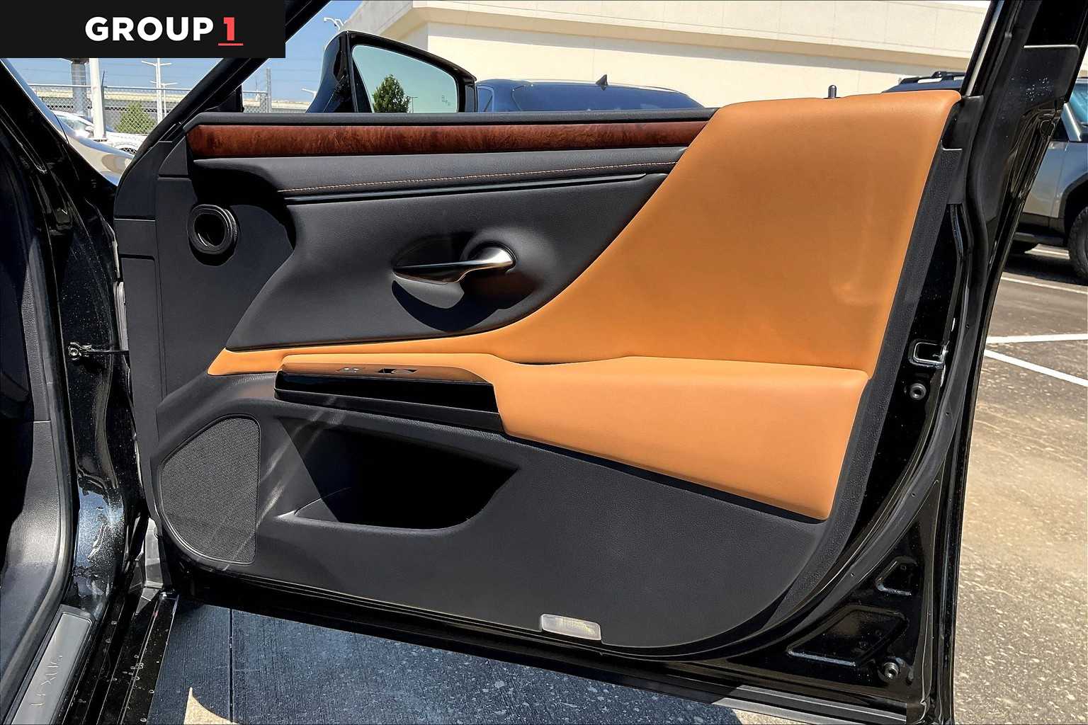 2022 Lexus ES Premium photo 19