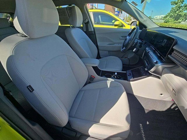 2024 Hyundai Kona SEL photo 4