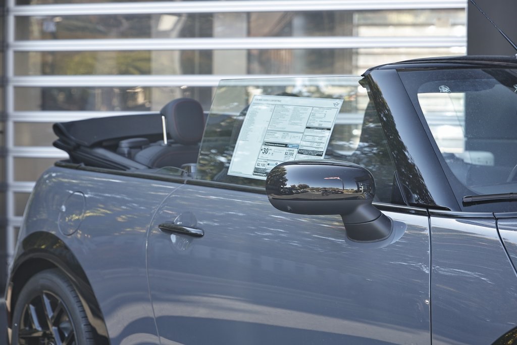 2026 Mini Cooper Convertible Iconic photo 3