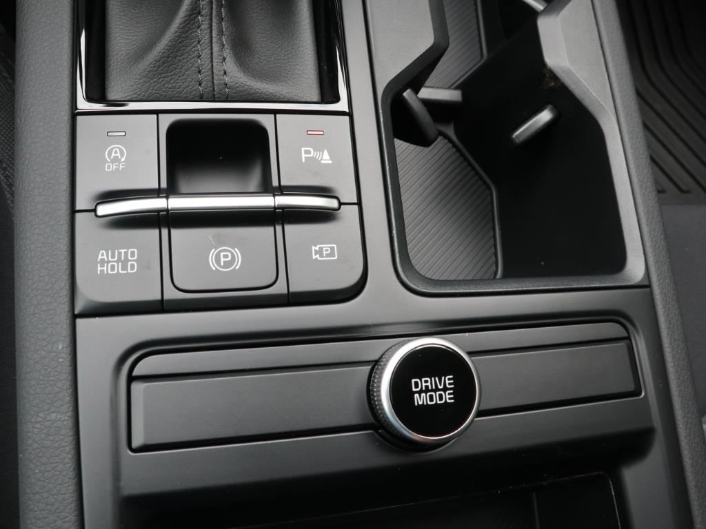 2025 Kia K5 LXS photo 10