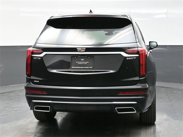 2025 Cadillac XT6 Luxury photo 6