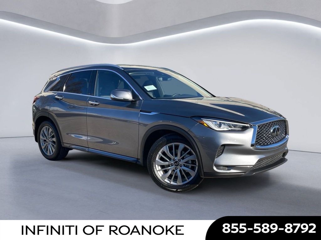 2025 INFINITI QX50 Luxe's photo