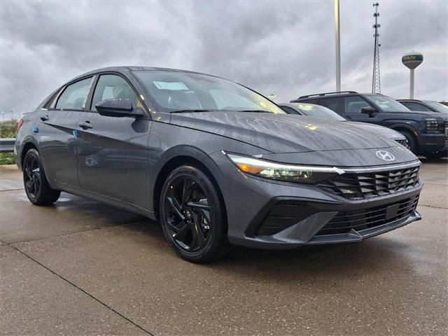 2026 Hyundai Elantra SEL's photo