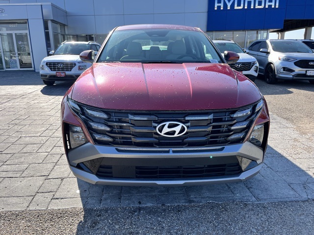 2026 Hyundai Tucson SE photo 2