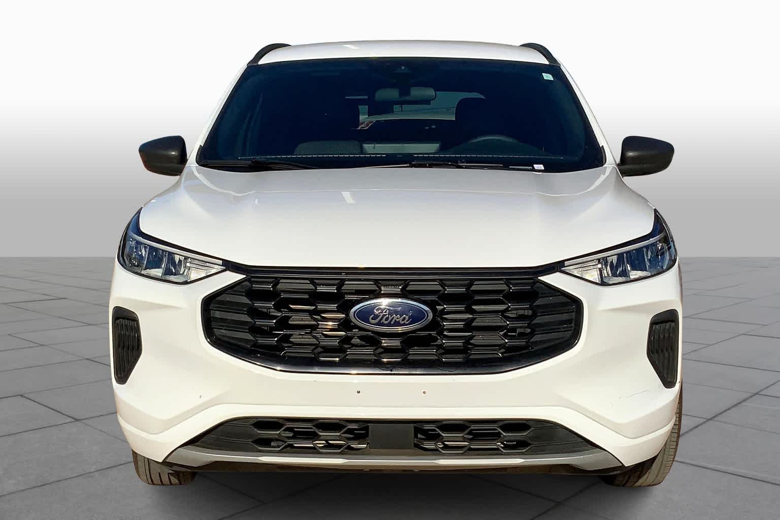 2023 Ford Escape ST-Line photo 3