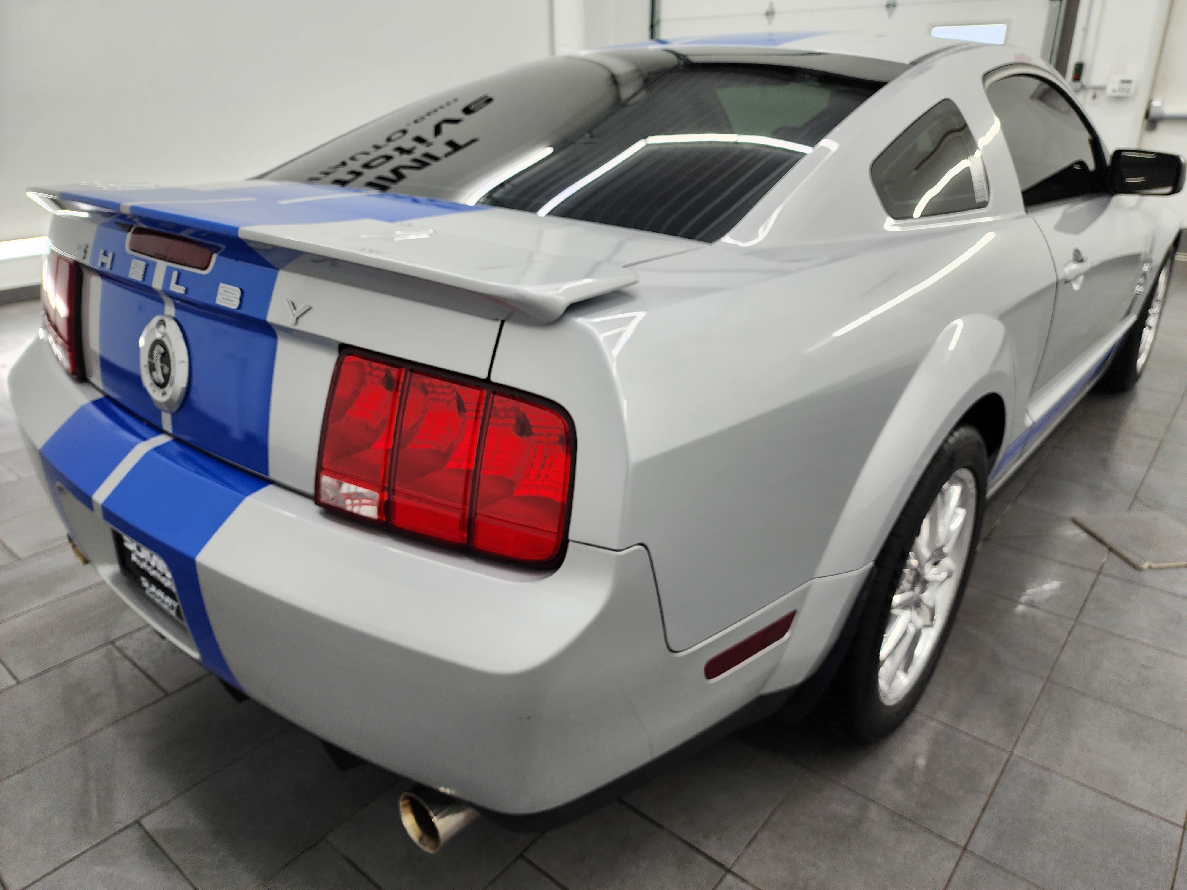 2008 Ford Mustang Shelby GT500 photo 2