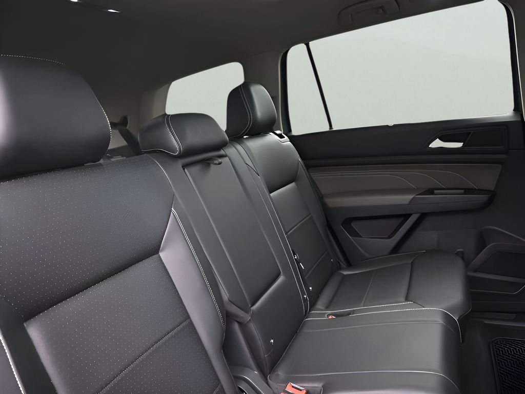 2022 Volkswagen Atlas SEL photo 6
