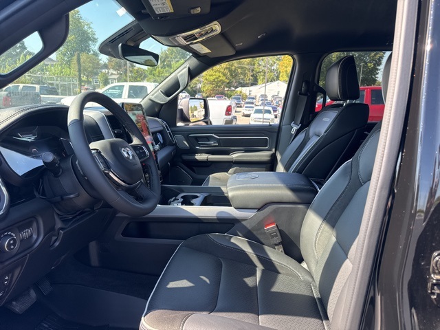 2025 Ram 1500 Laramie photo 13