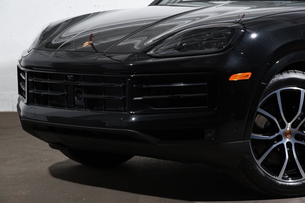 2025 Porsche Cayenne photo 15