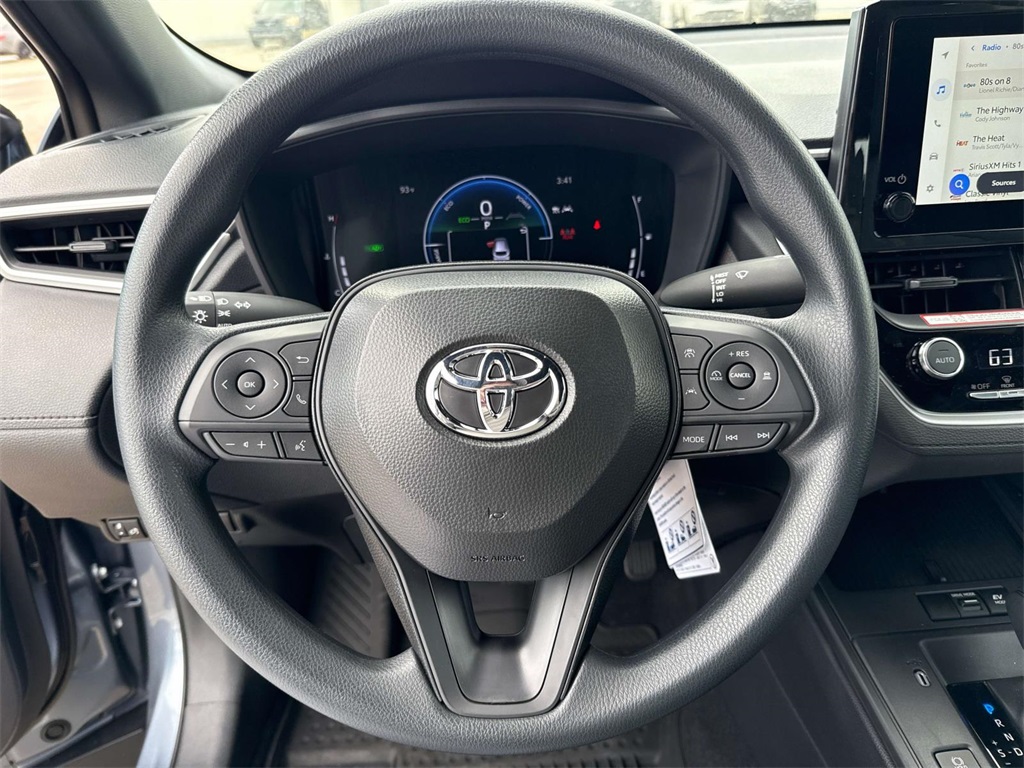 2026 Toyota Corolla Cross L photo 18