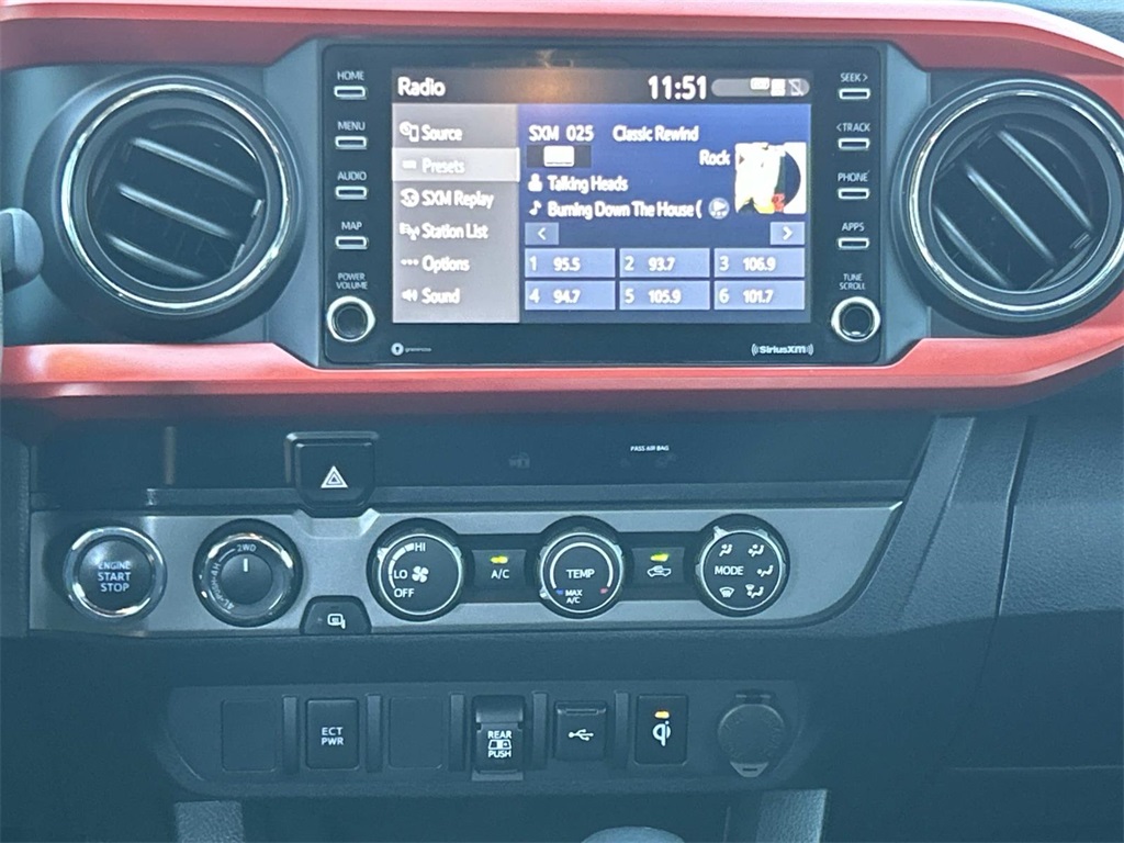 2020 Toyota Tacoma TRD Off-Road photo 15