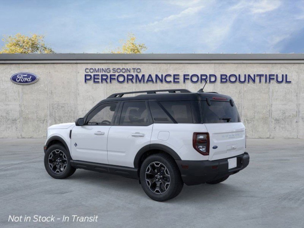 2025 Ford Bronco Sport Outer Banks photo 3