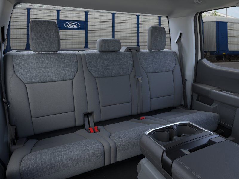 2025 Ford F-150 XLT photo 9