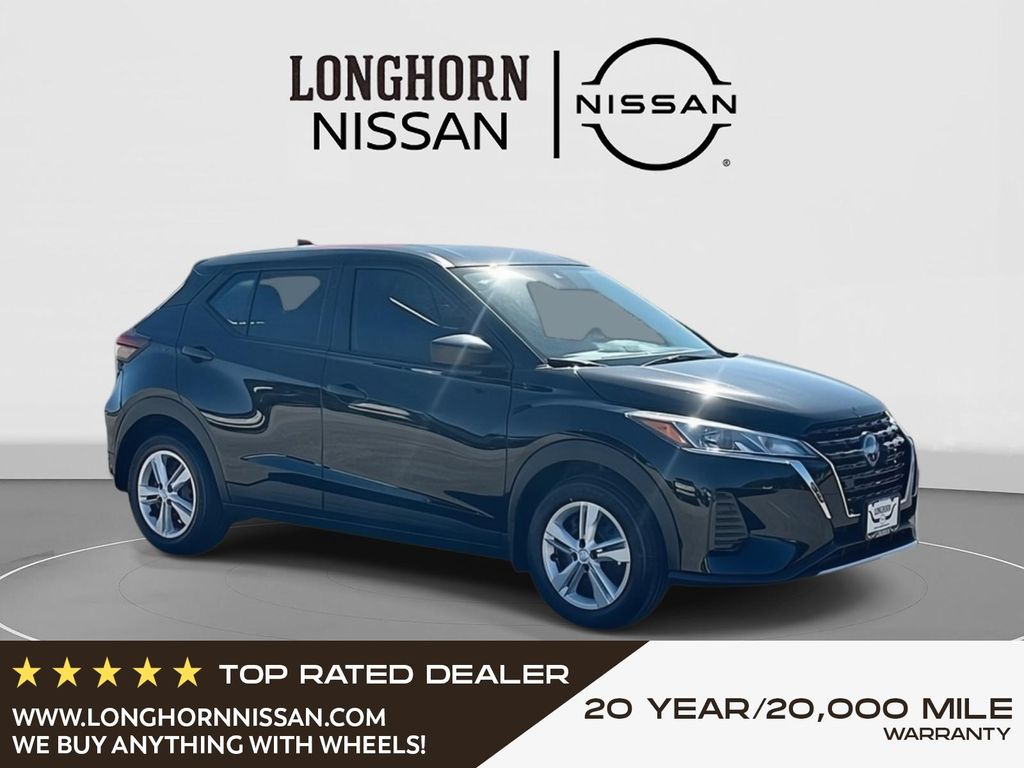 2025 Nissan KICKS PLAY Base's photo