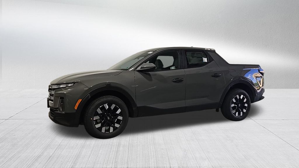 2025 Hyundai Santa Cruz SE photo 2